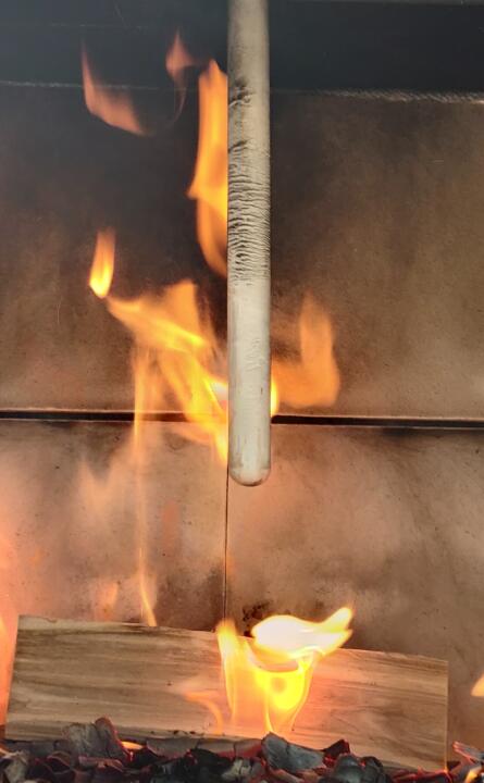 Electric fine-dust catcher